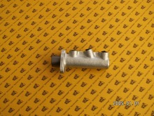 Pompka hamulcowa 15/920389 - Pompka hamulcowa 3cx,4cx. Produkt zamienny.